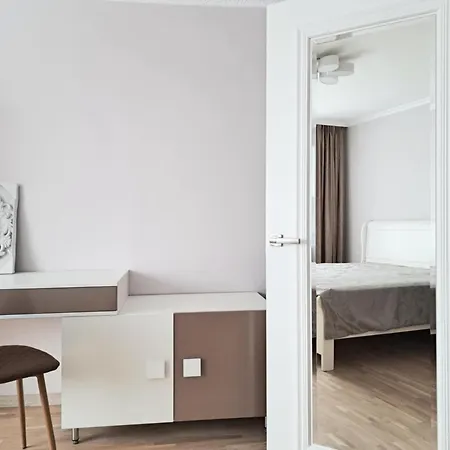 Apartment White & Garden Klaipeda