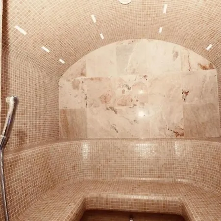 White & Garden كلابيدا