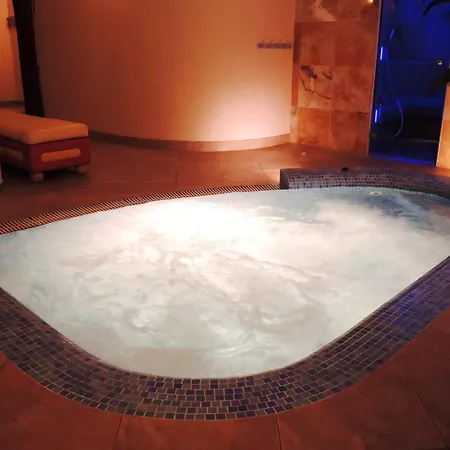 White & Garden شقة