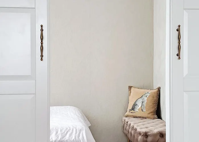 White & Garden Διαμέρισμα